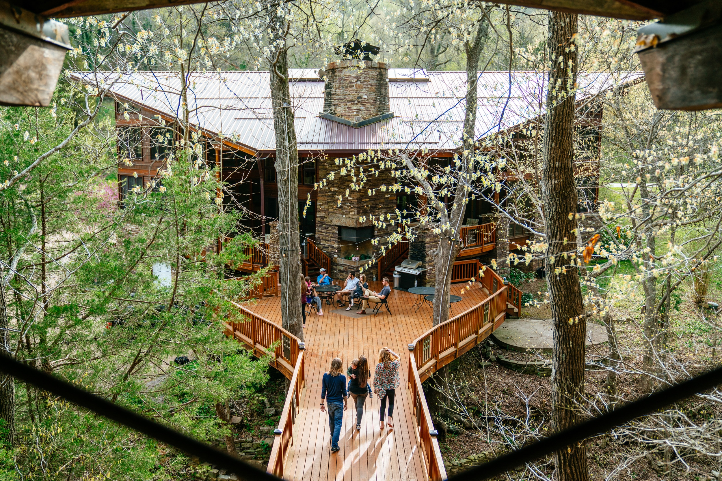 Family gathering at Ponca Creek Lodge