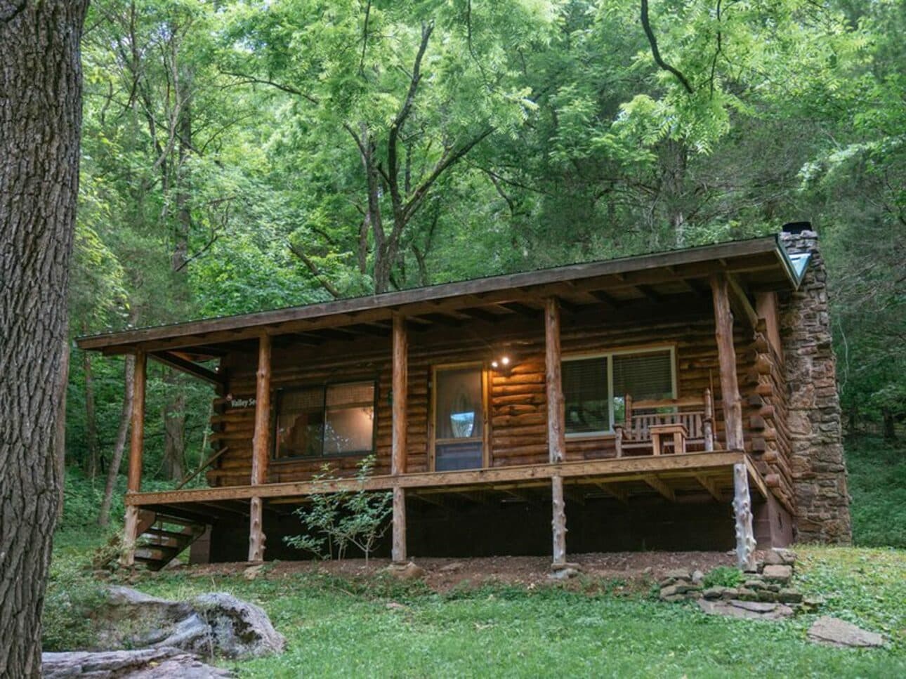exterior of Valley Secret Cabin